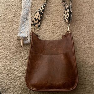 Ahdorned purse used